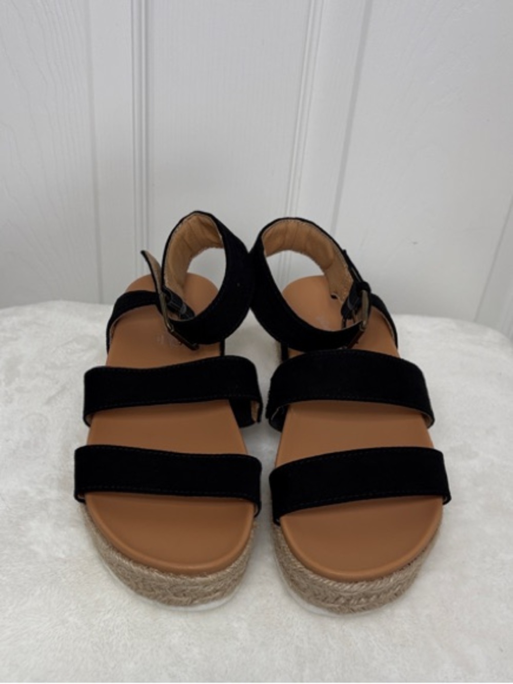 Universal Thread Black Strappy Espadrille Platform Sandals
